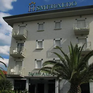 https://hotel-smeraldo-lido-di-camaiore.it-tuscanyhotel.com