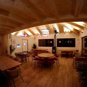 1861-chatel-hostel.hotels-rhonealpes.com/