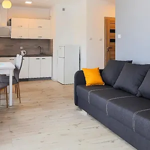 https://apartament-bursztyn-kolobrzeg.kolobrzeghotels.com